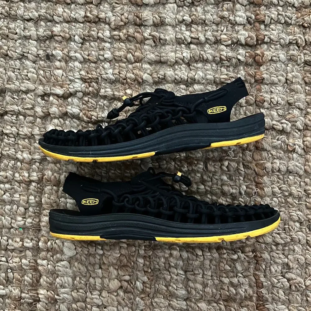 KEEN UNEEK Men’s 9.5 Black Yellow Cord Sandals Outdoor Water Shoes EU 42.5